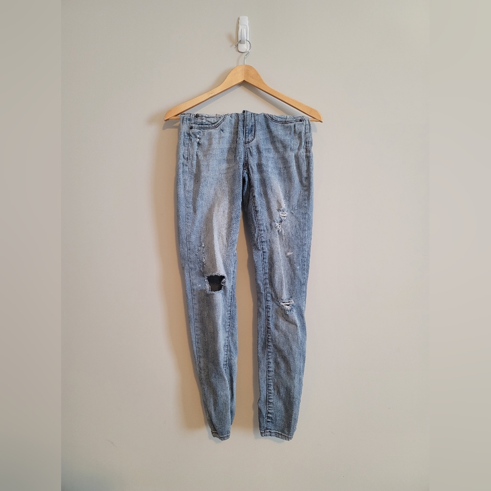Skinny Mid Rise Distressed Jeans Size 0 - Picture 3 of 3